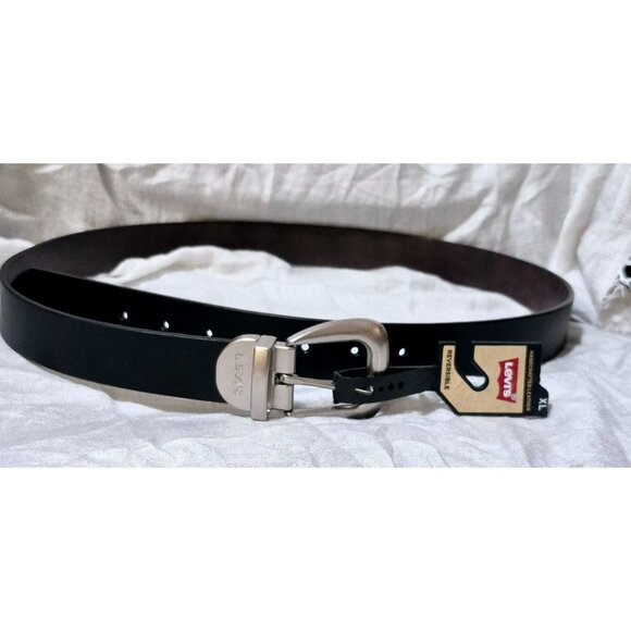 Levis Classic Leather Black/Brown Reversible Belt Silvertone Buckle NWT - Picture 1 of 9